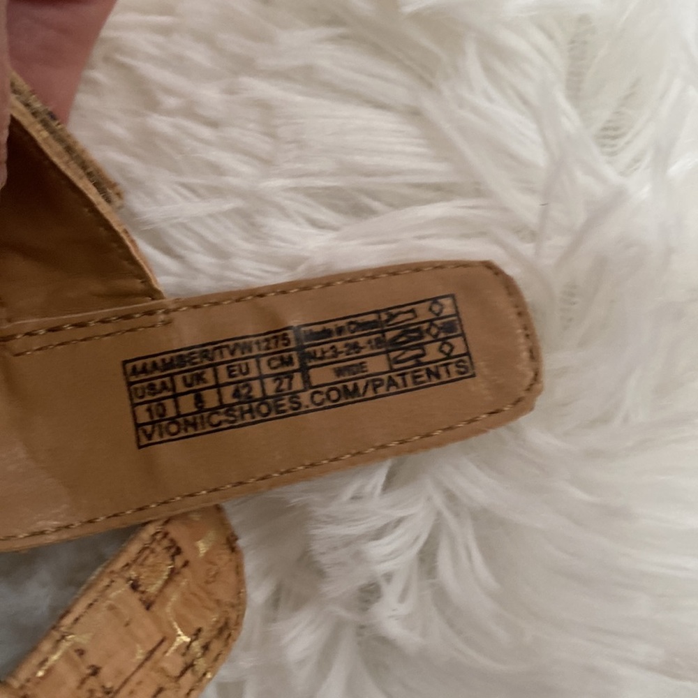 Vionic Amber Sandals - image 5